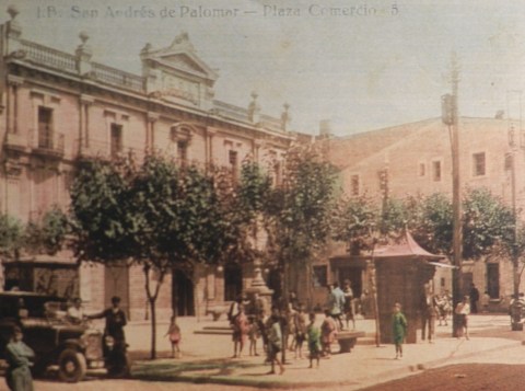 Plaça del Comerç als inicis del segle XX. Font Llibre Sant Andreu de Palomar i La Sagrera, De la CRUZ SALA, X. , 2009